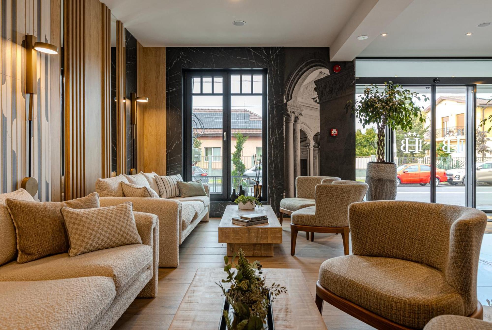 Hotel Branco Timisoara Esterno foto