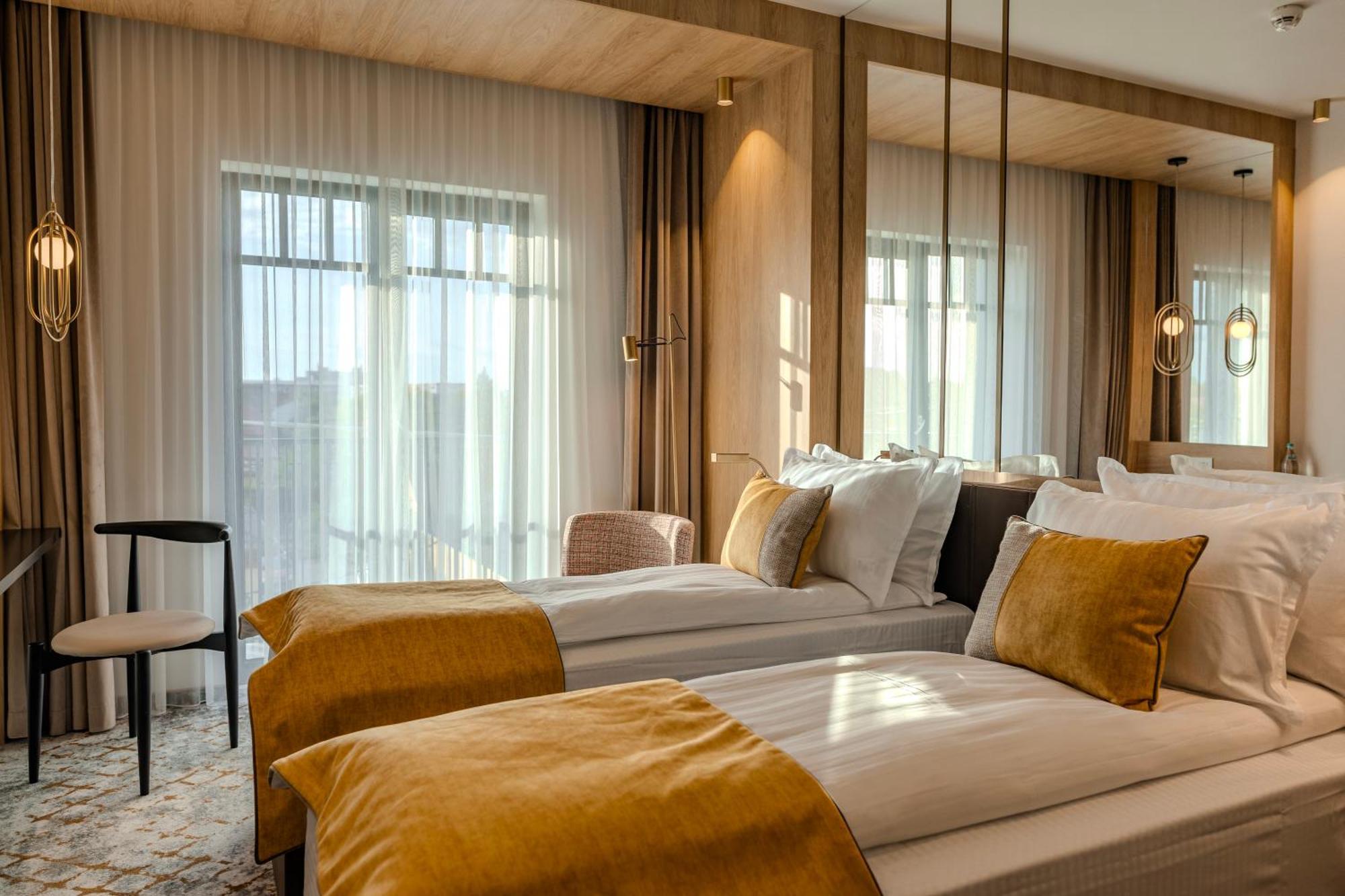 Hotel Branco Timisoara Esterno foto